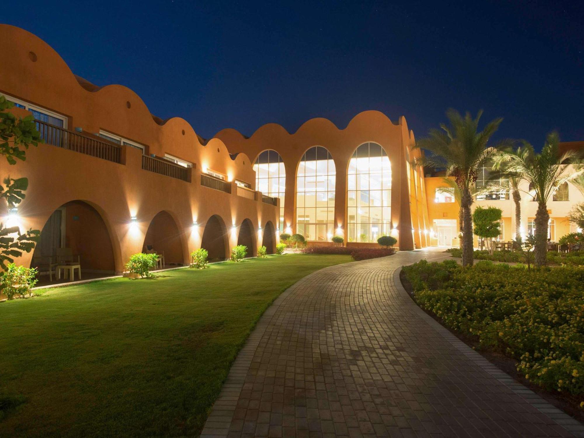 Novotel Marsa Alam Beach Resort El Qoseir Exterior foto